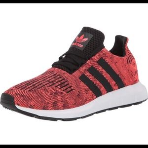 Red Adidas Swift Run Sneakers : size 7